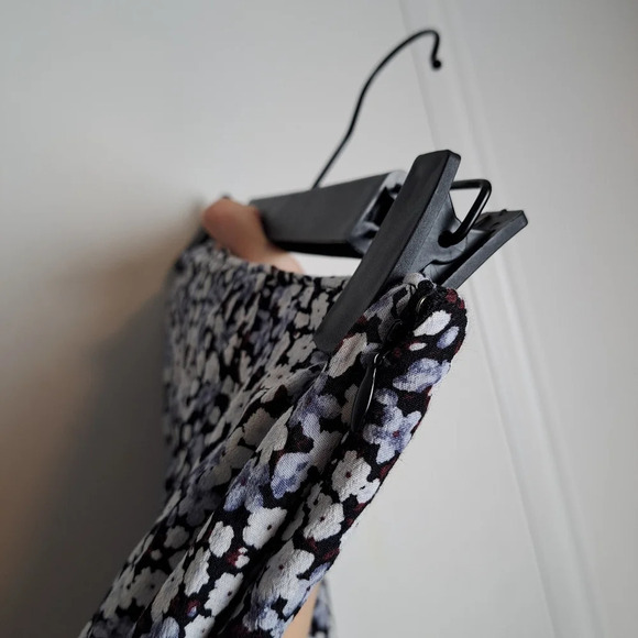 Abercrombie & Fitch White Blue Romantic Side Slit Slip Midi Skirt Size XS - Picture 6 of 7